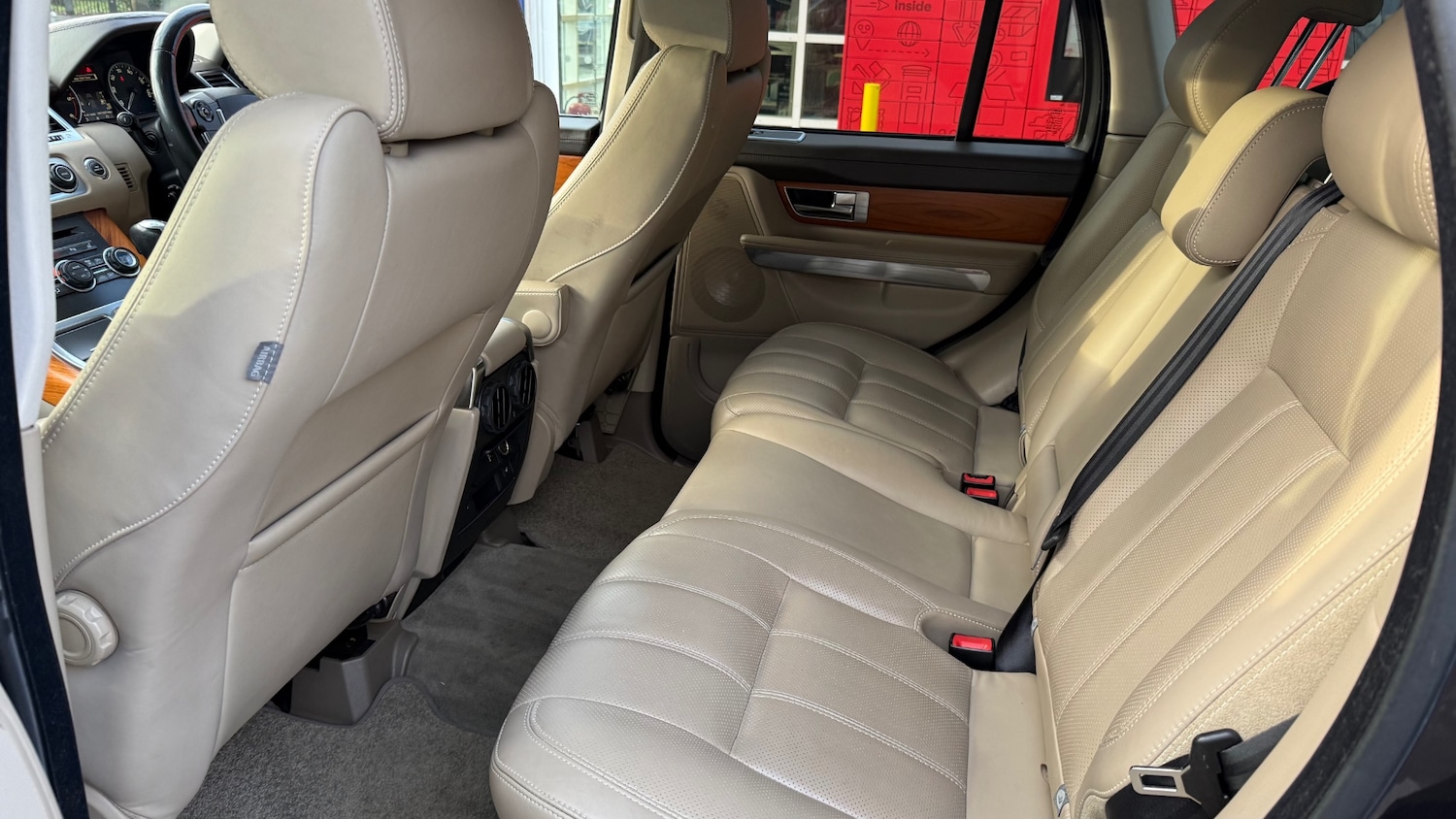 Used Land Rover Range Rover Sport 2010 for sale - 77342760: Photo 11