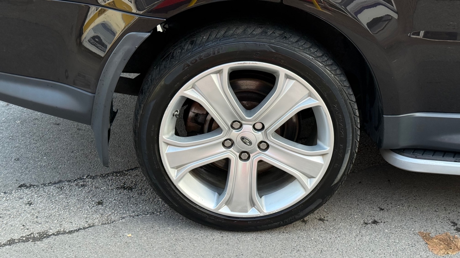 Used Land Rover Range Rover Sport 2010 for sale - 77342760: Photo 17