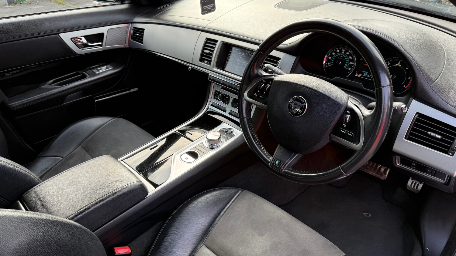 Used Jaguar XF 2013 for sale - 76211055: Photo 15