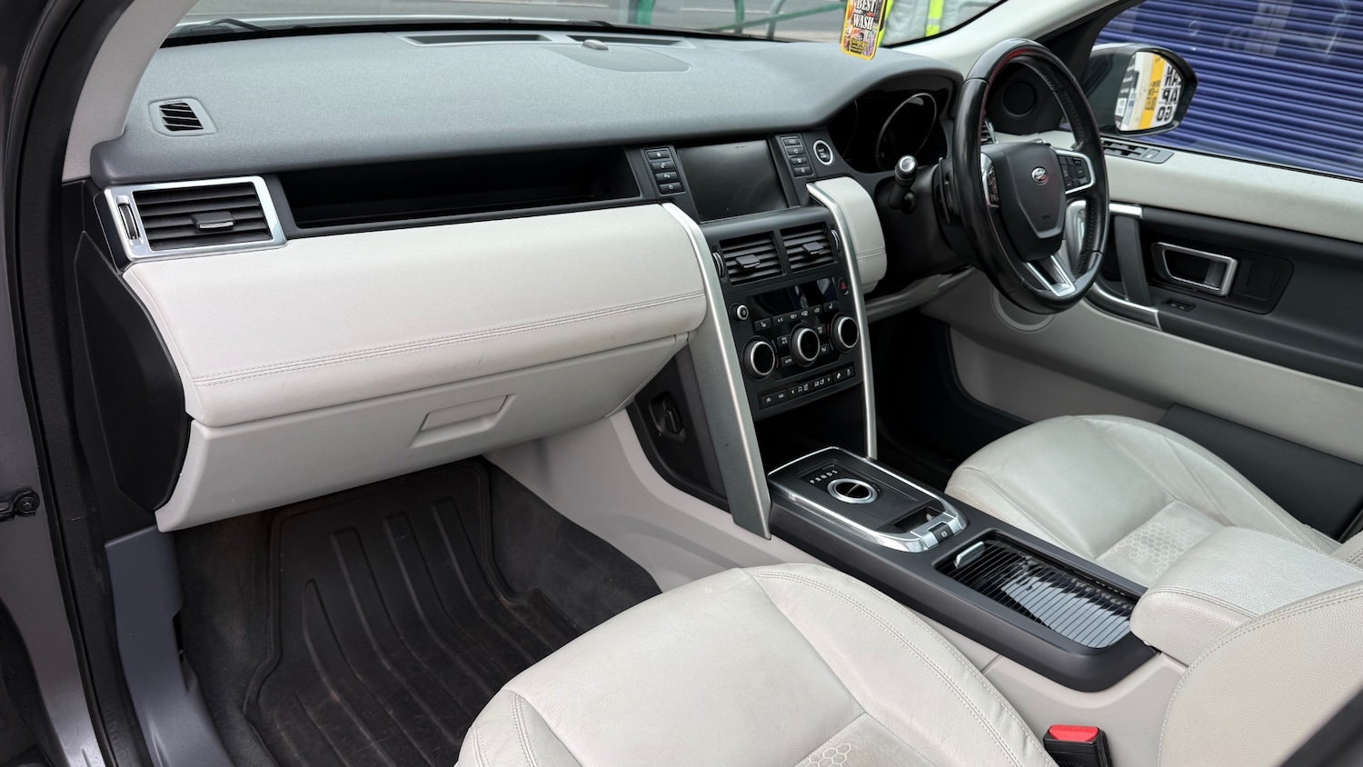 Used Land Rover Discovery Sport 2015 for sale - 77071197: Photo 10