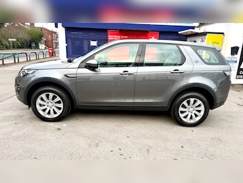 Used Land Rover Discovery Sport 2015 for sale - 77071197: Photo
