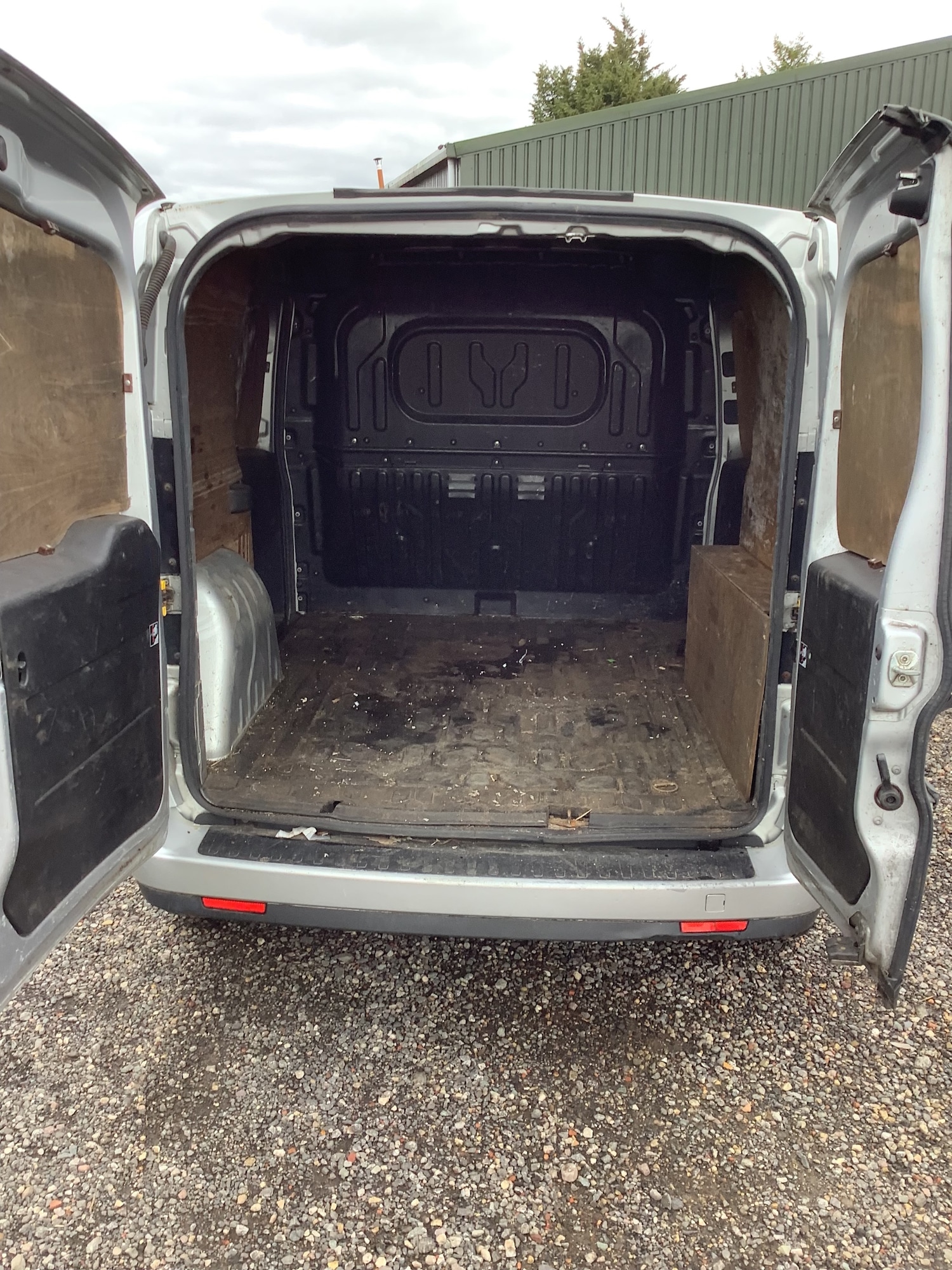 Used Vauxhall Combo 2013 for sale - 78097592: Photo 8