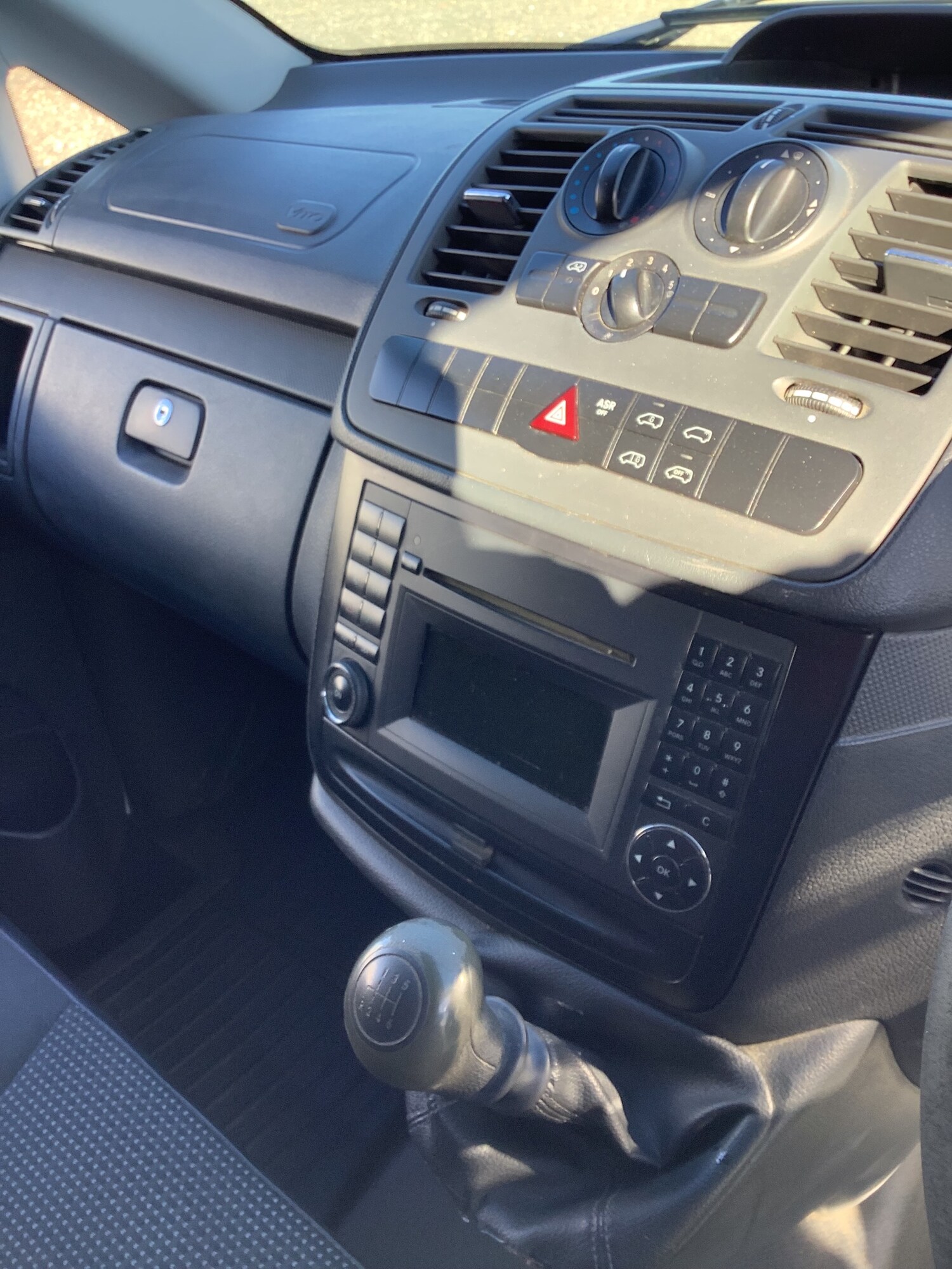 Used Mercedes-Benz Vito 2012 for sale - 77920852: Photo 15