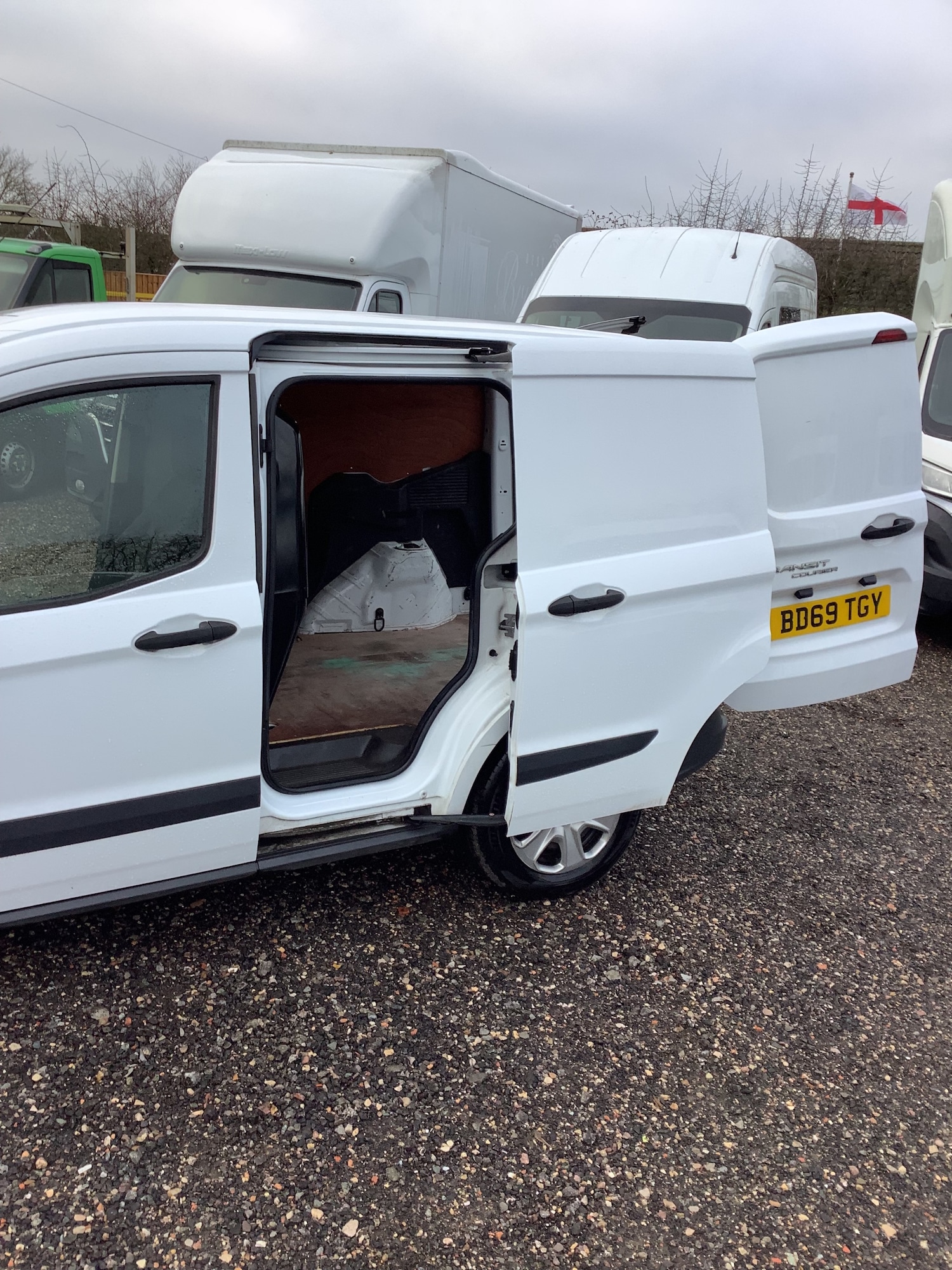 Used Ford Transit Courier 2020 for sale - 77228469: Photo 8