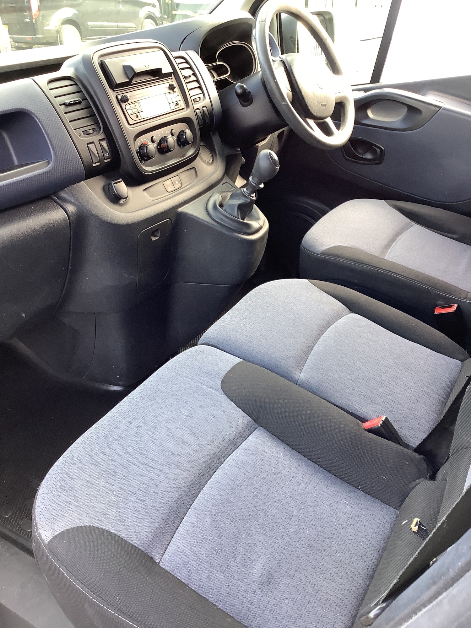 Used Vauxhall Vivaro 2017 for sale - 77735125: Photo 7