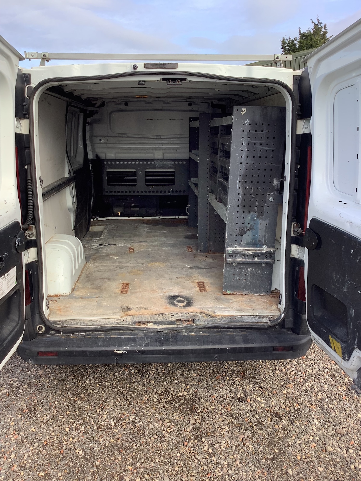 Used Vauxhall Vivaro 2017 for sale - 77735125: Photo 9