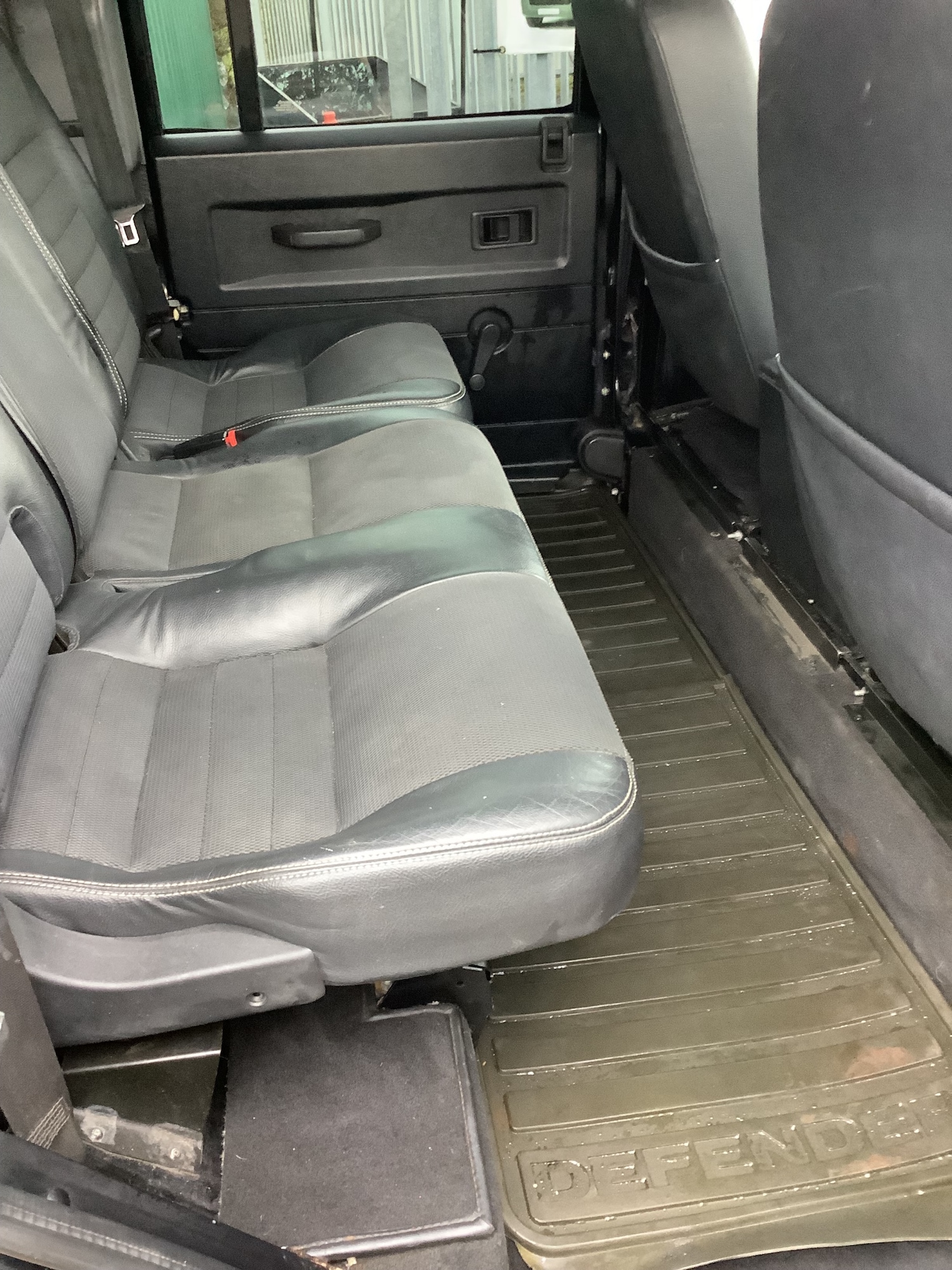 Used Land Rover Defender 2009 for sale - 77301510: Photo 15