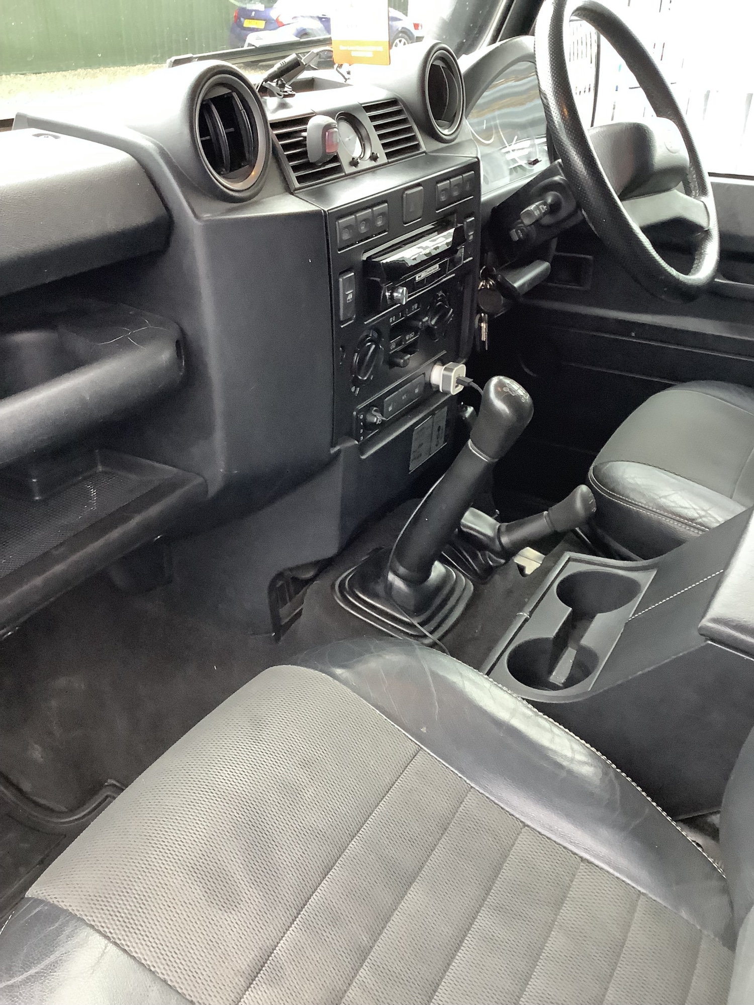 Used Land Rover Defender 2009 for sale - 77301510: Photo 17