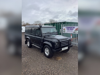 Used Land Rover Defender 2009 for sale - 77301510: Photo
