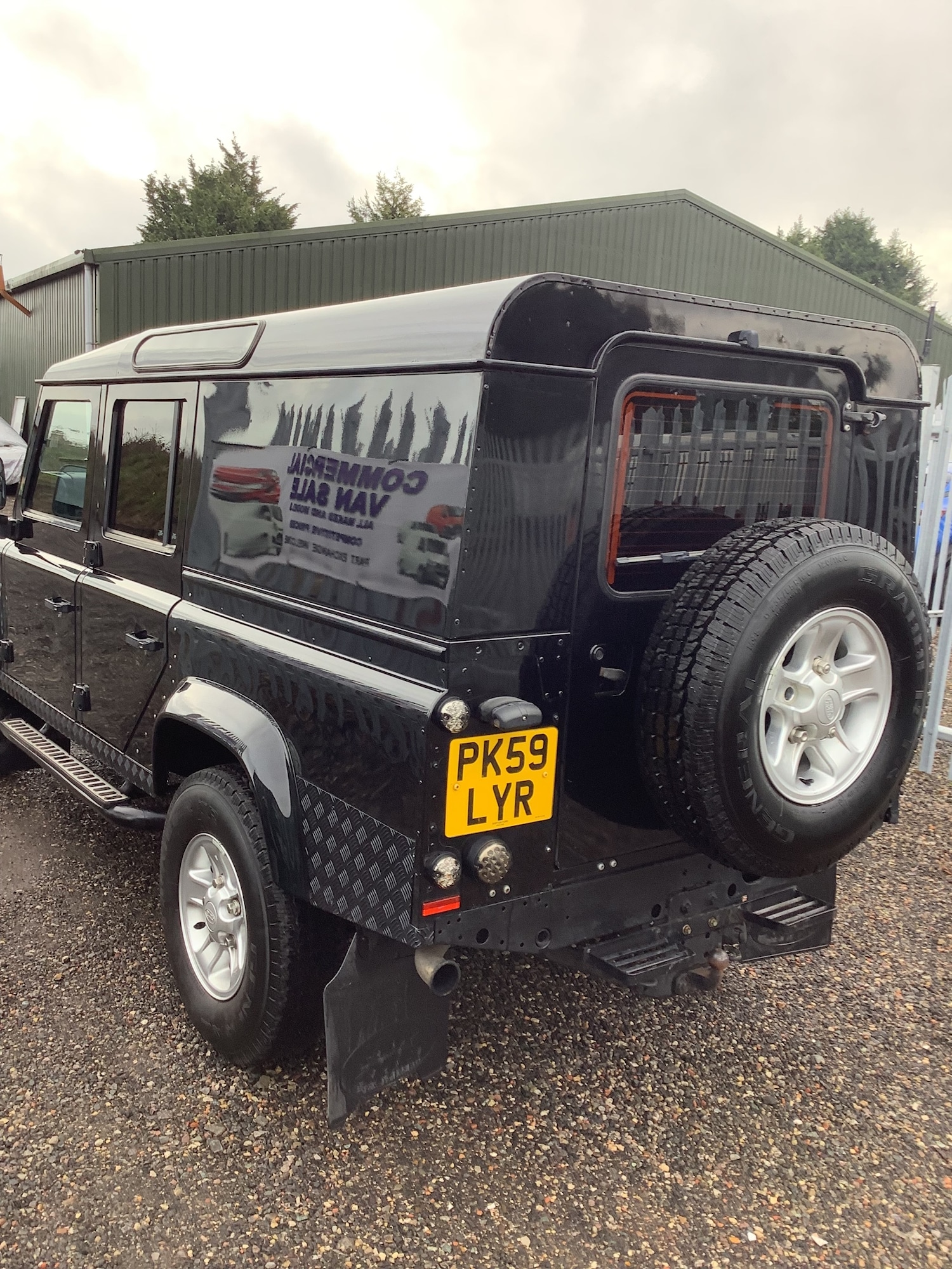 Used Land Rover Defender 2009 for sale - 77301510: Photo 4
