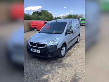 Used Peugeot Partner 2018 for sale - 75599140: Photo