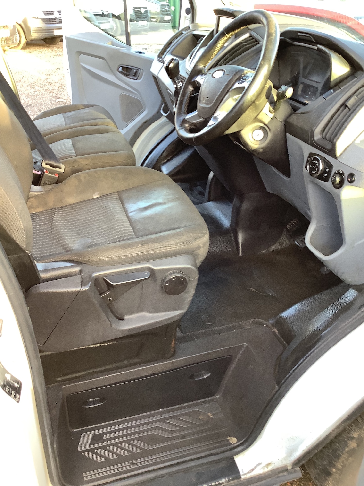 Used Ford Transit 2018 for sale - 76896875: Photo 15