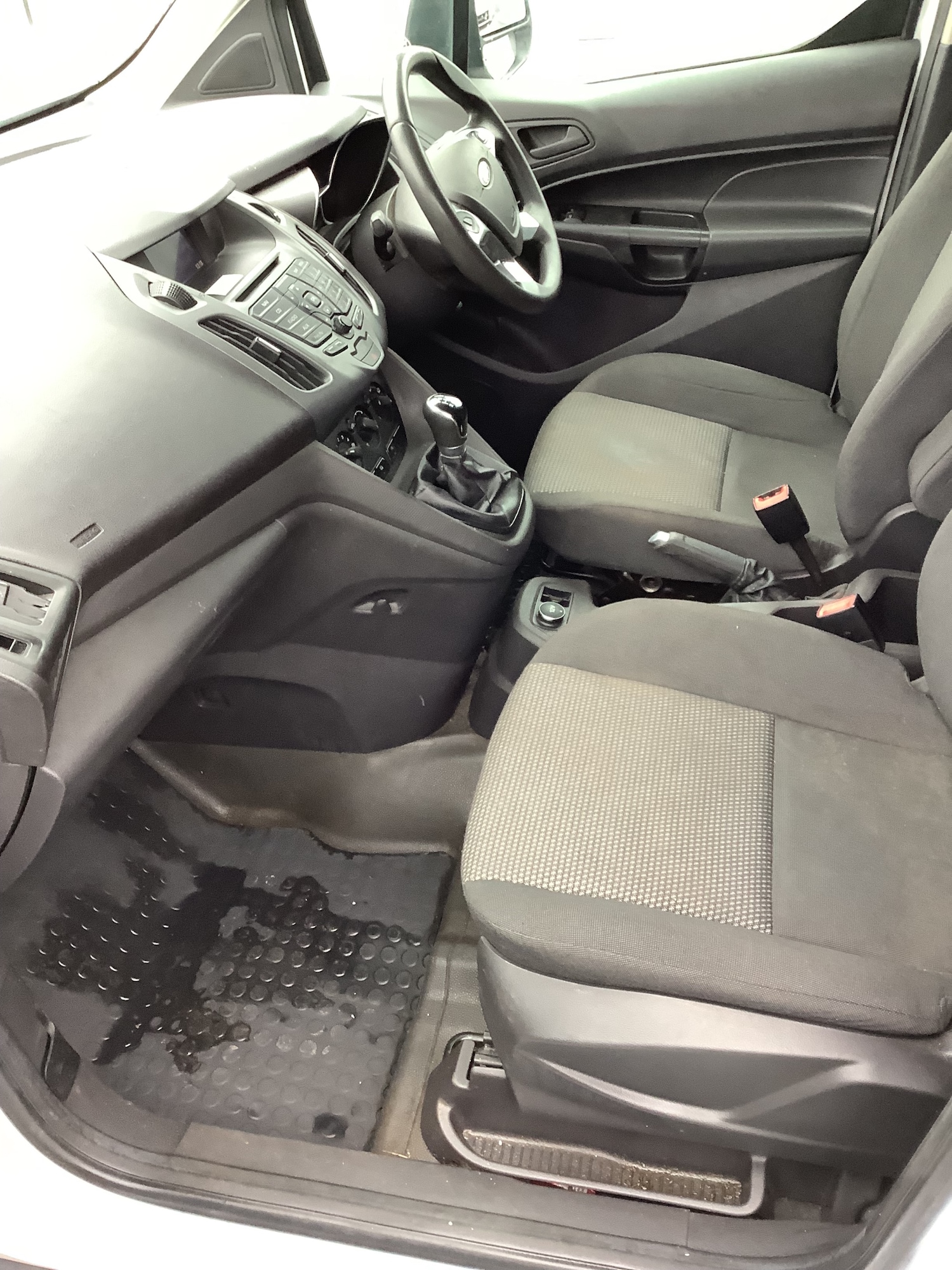 Used Ford Transit Connect 2015 for sale - 77782105: Photo 17