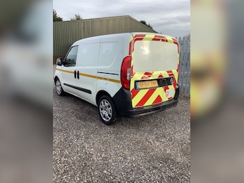 Used Fiat Doblo 2018 for sale - 77584330: Photo