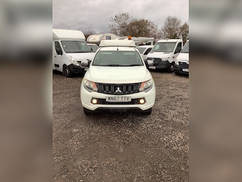 Used Mitsubishi L200 2017 for sale - 76726050: Photo