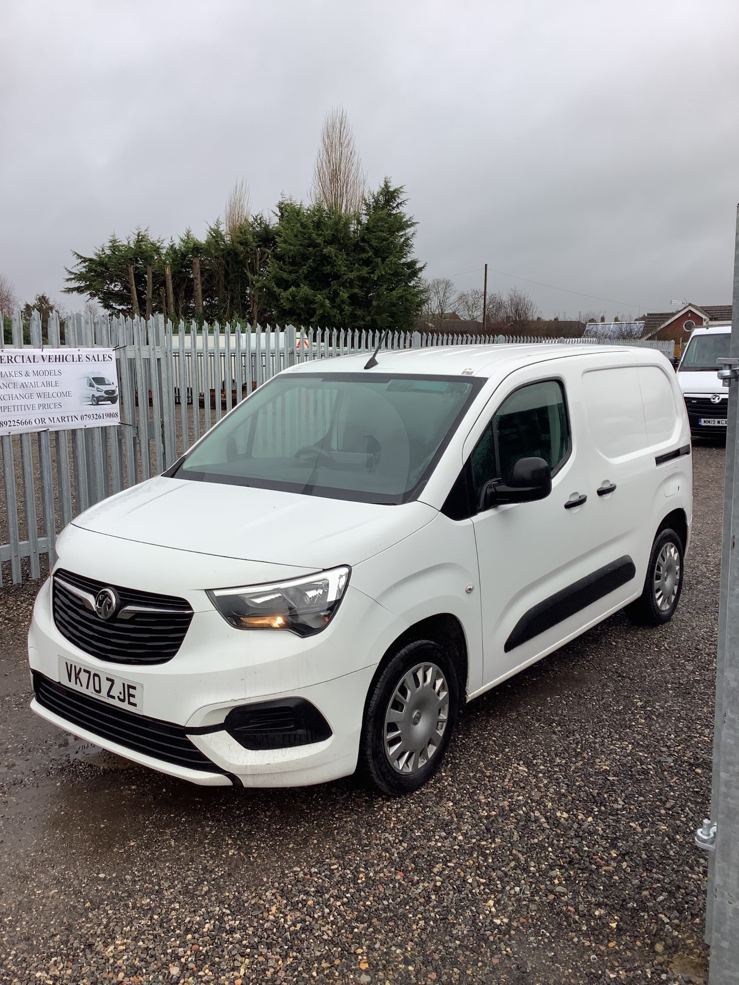 Used Vauxhall Combo 2020 for sale - 77277575: Photo 2