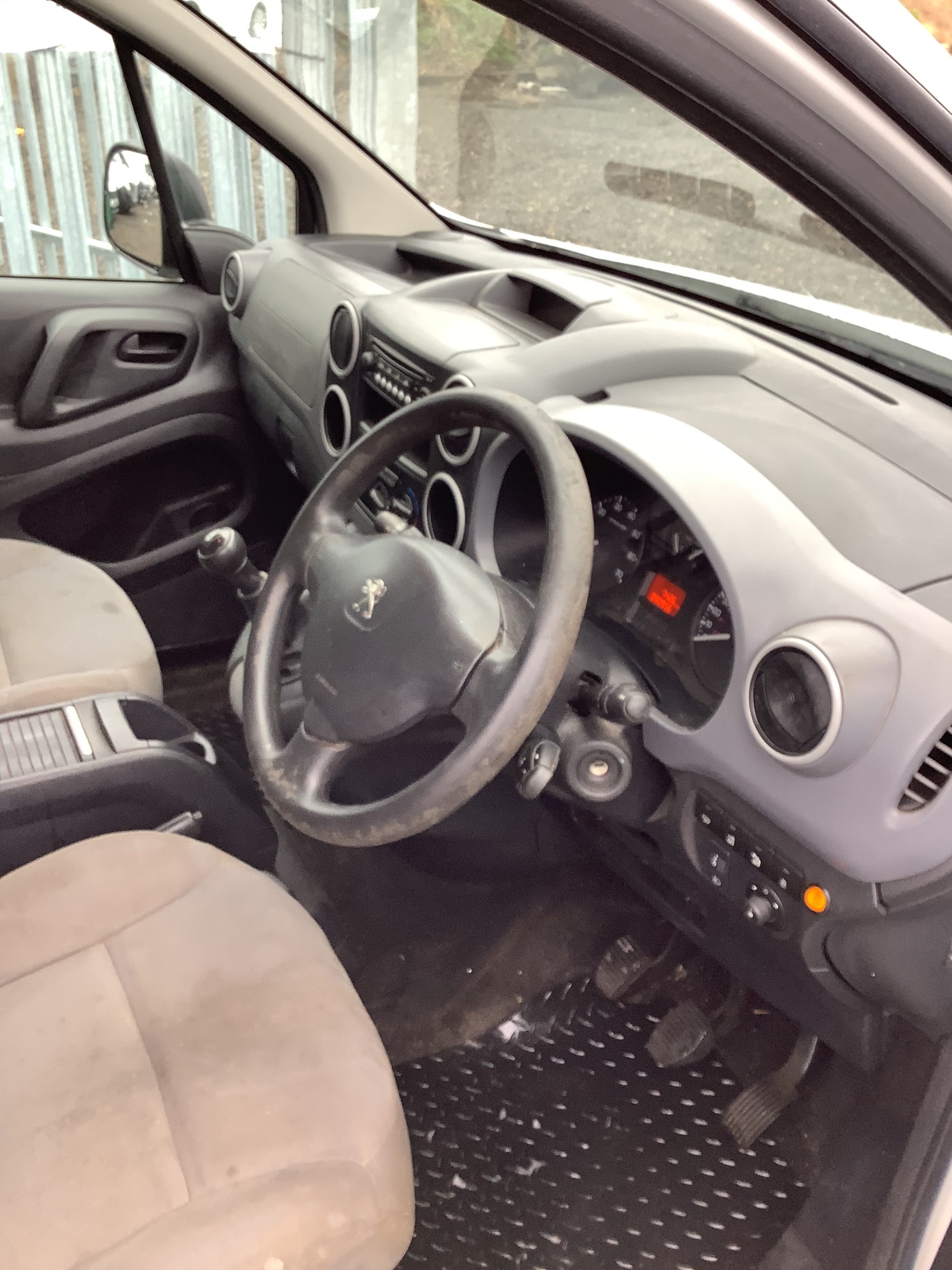 Used Peugeot Partner 2016 for sale - 77390050: Photo 13