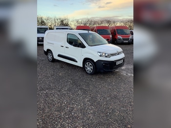 Used Citroen Berlingo 2020 for sale - 76627395: Photo