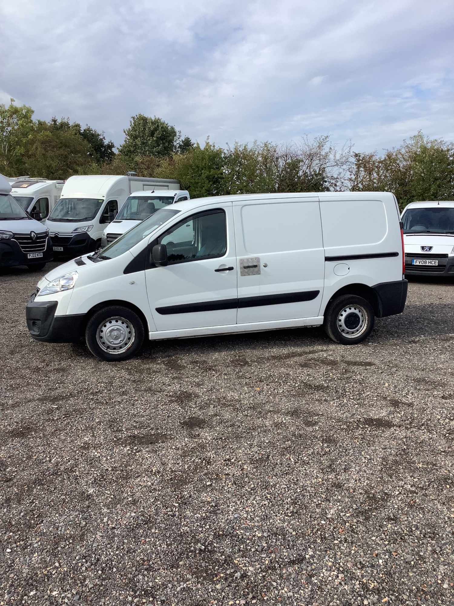 Used Peugeot Expert 2016 for sale - 76149735: Photo 4