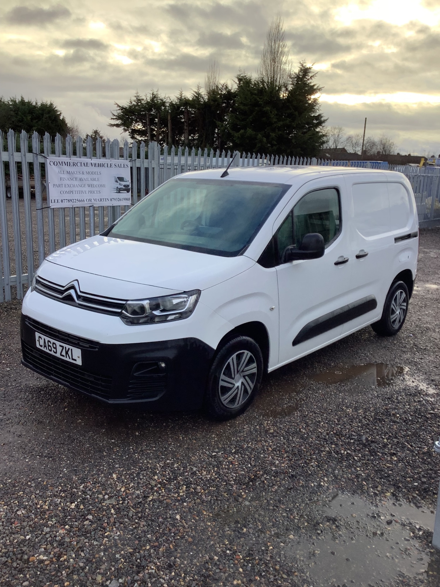 Used Citroen Berlingo 2020 for sale - 77521873: Photo 2
