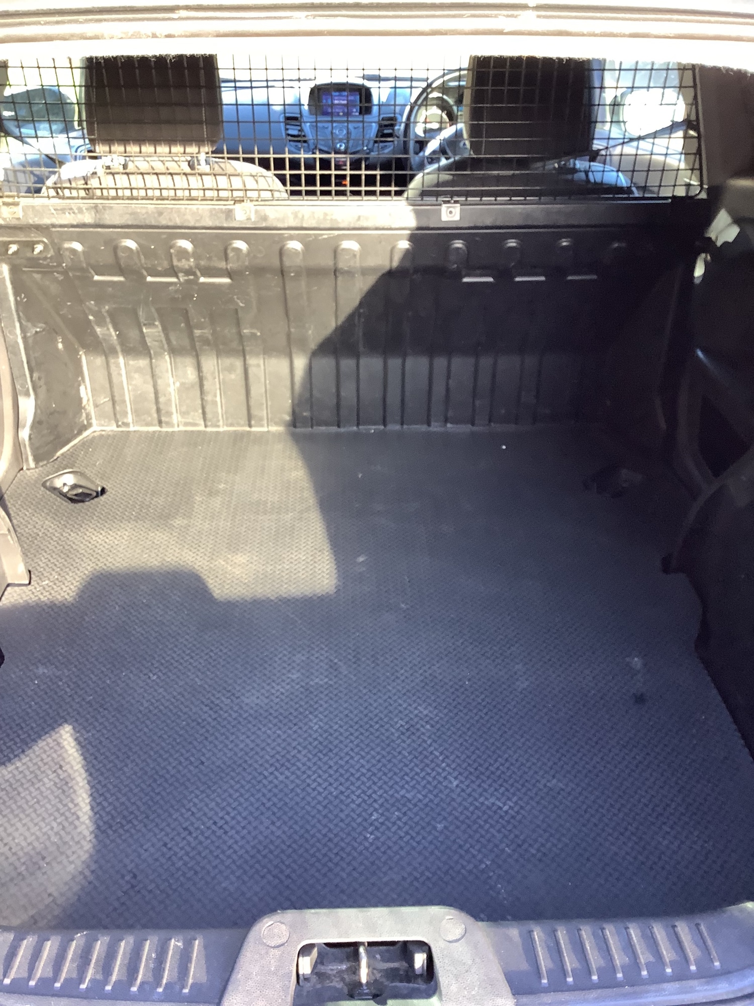 Used Ford Fiesta 2015 for sale - 77128111: Photo 15