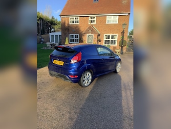 Used Ford Fiesta 2015 for sale - 77128111: Photo