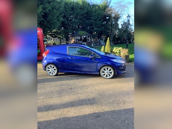 Used Ford Fiesta 2015 for sale - 77128111: Photo