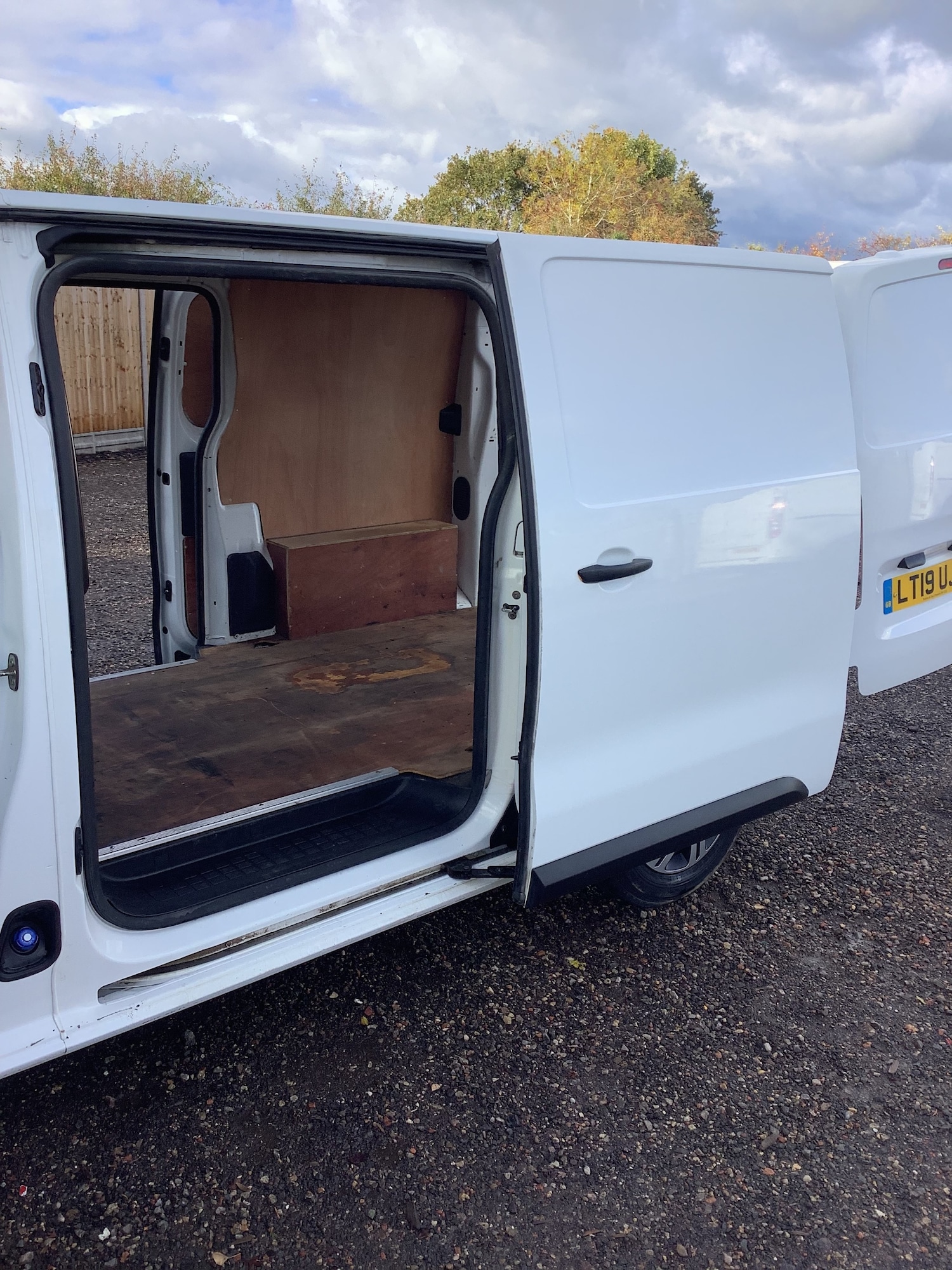 Used Peugeot Expert 2019 for sale - 76358261: Photo 12