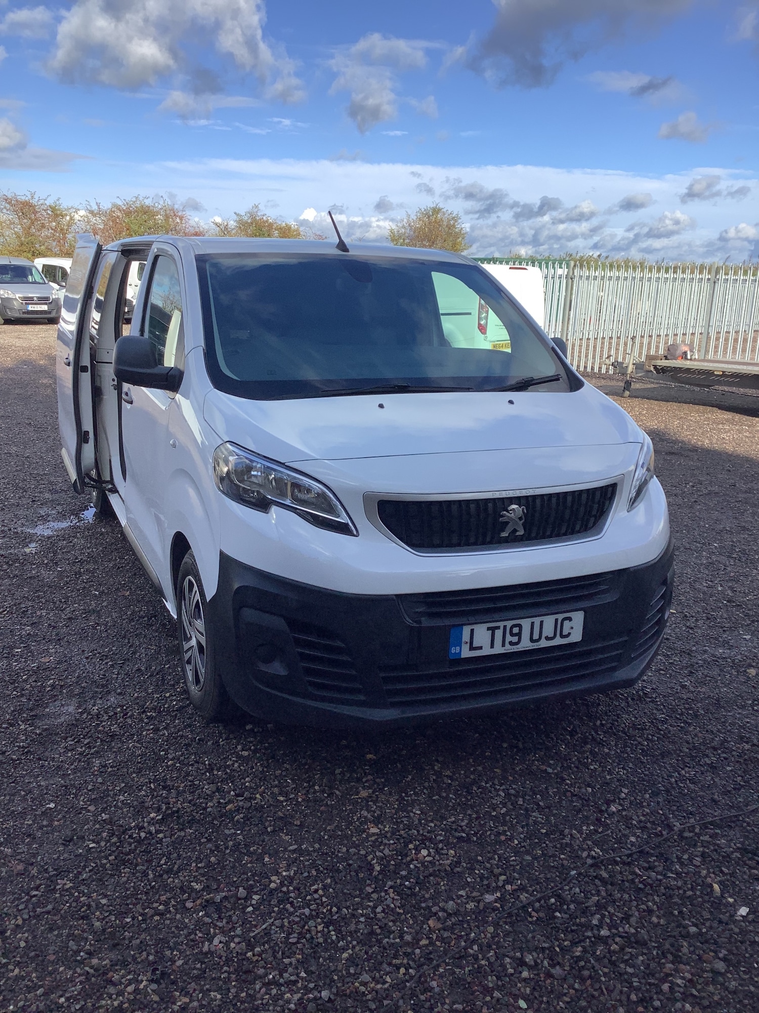 Used Peugeot Expert 2019 for sale - 76358261: Photo 13
