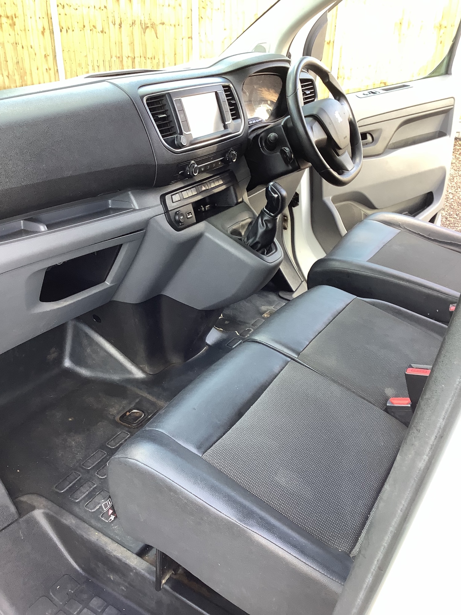 Used Peugeot Expert 2019 for sale - 76358261: Photo 16