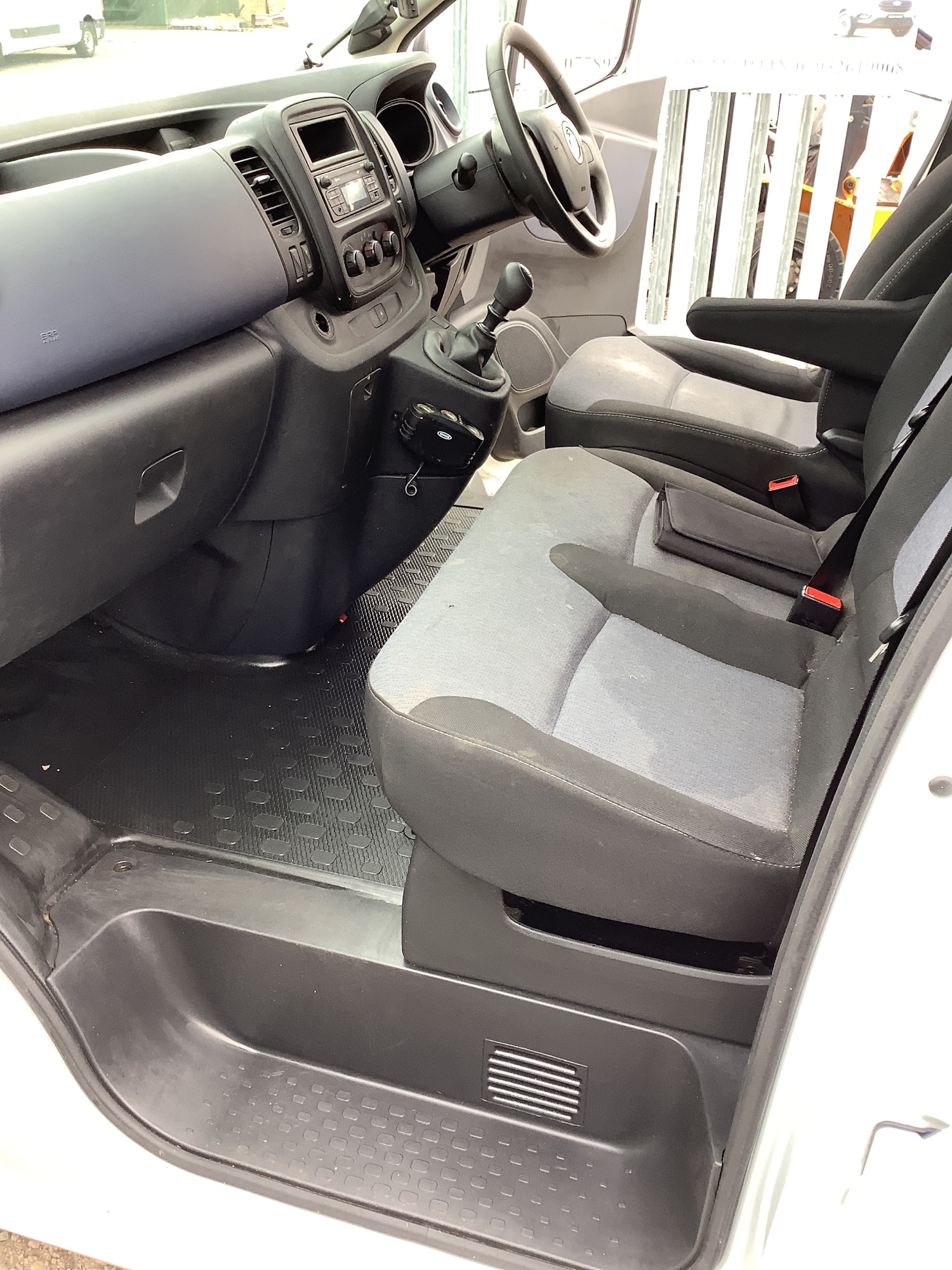 Used Vauxhall Vivaro 2018 for sale - 78031991: Photo 10