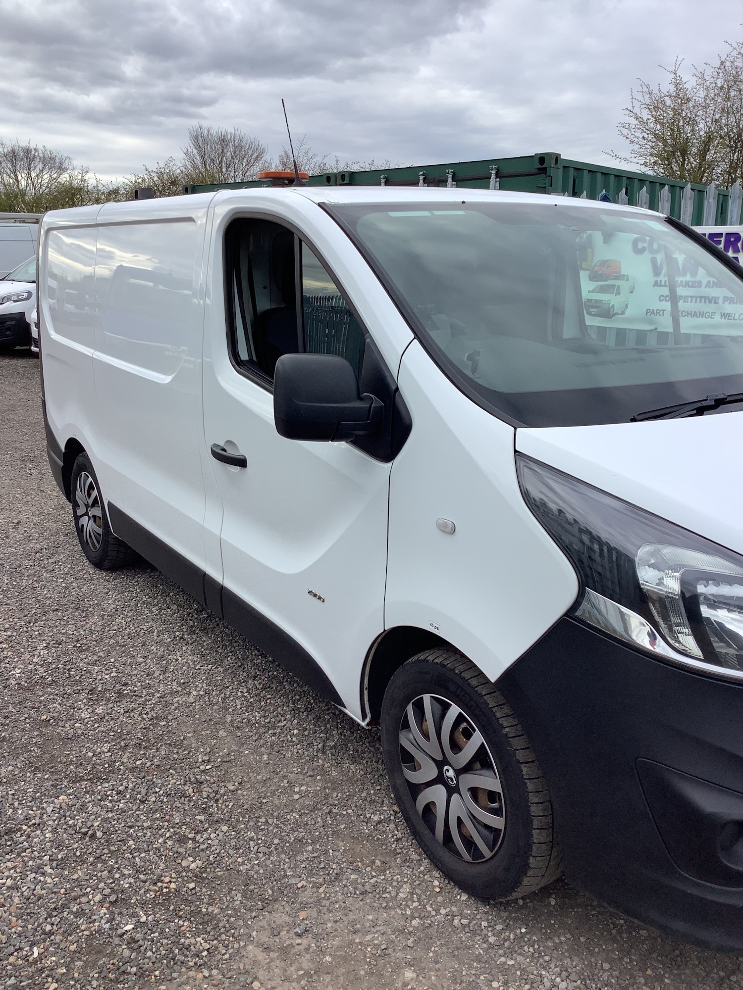 Used Vauxhall Vivaro 2018 for sale - 78031991: Photo 5