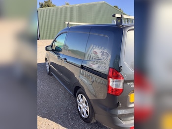 Used Ford Transit Courier 2016 for sale - 78357435: Photo