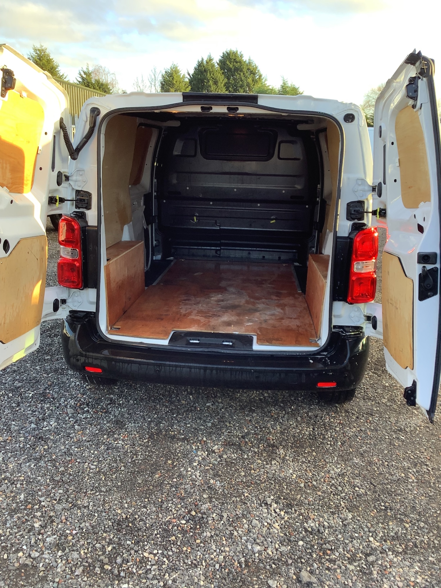 Used Peugeot Expert 2022 for sale - 76911400: Photo 7