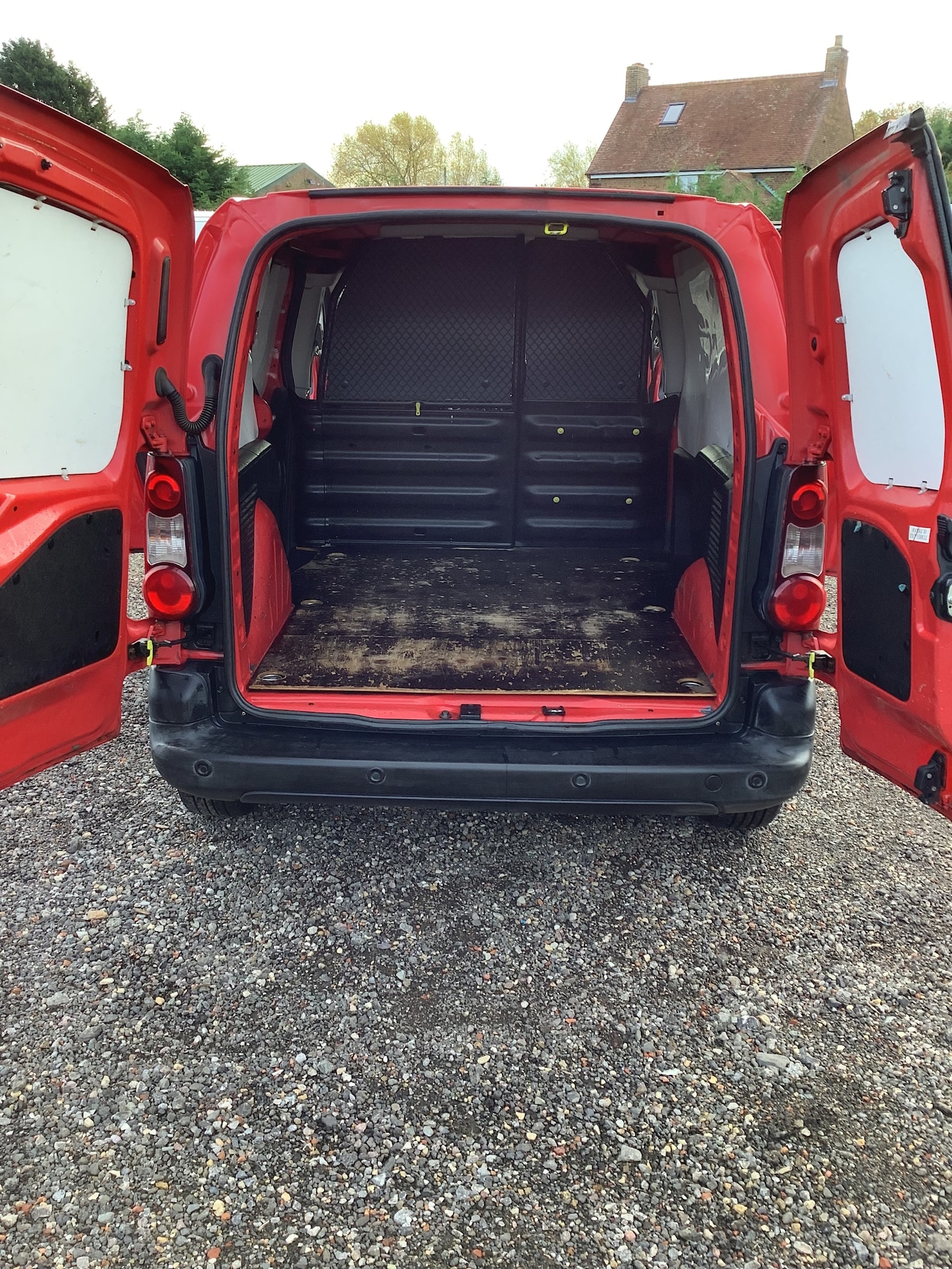 Used Peugeot Partner 2012 for sale - 76413885: Photo 11