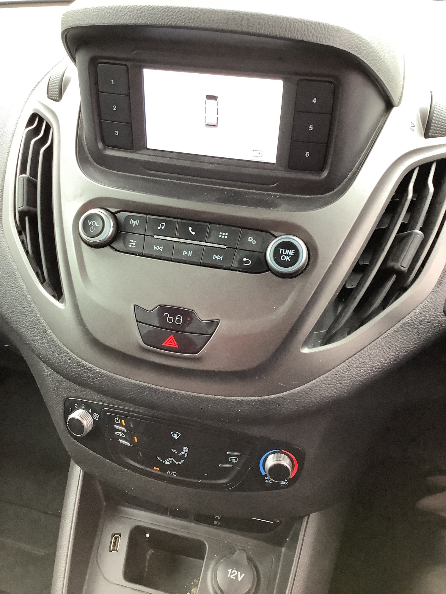 Used Ford Transit Courier 2019 for sale - 78032055: Photo 11