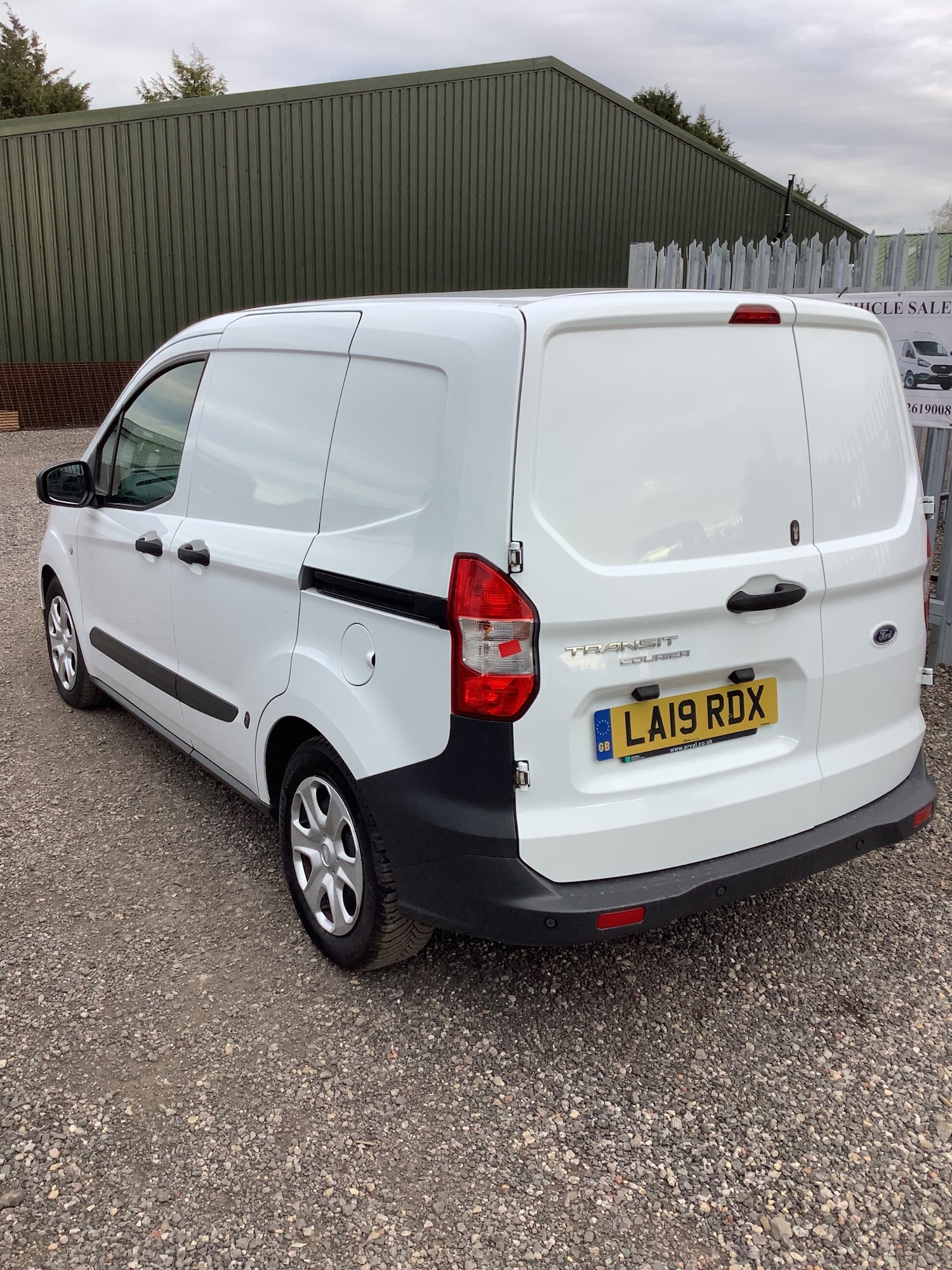 Used Ford Transit Courier 2019 for sale - 78032055: Photo 3