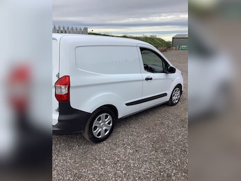 Used Ford Transit Courier 2019 for sale - 78032055: Photo
