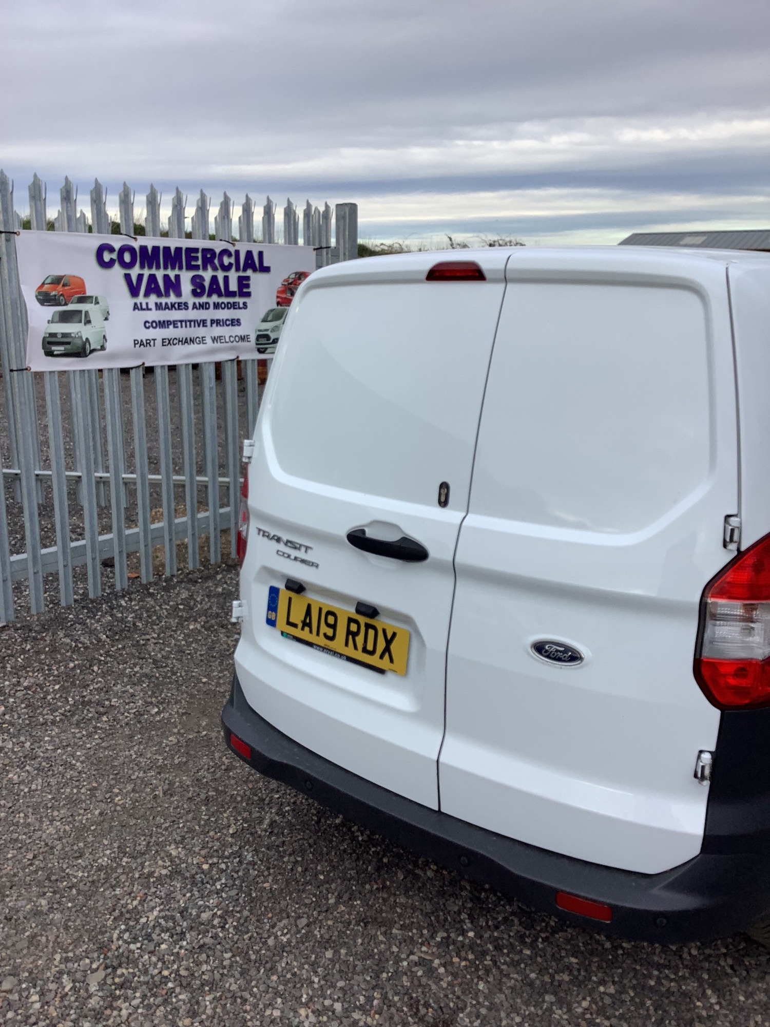 Used Ford Transit Courier 2019 for sale - 78032055: Photo 5