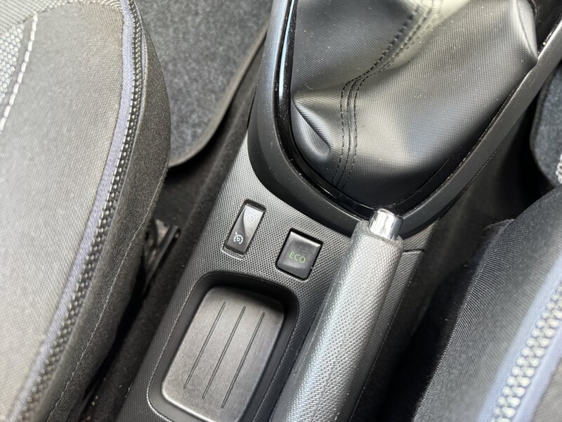 Used Renault Captur for sale - 77258505: Photo 26