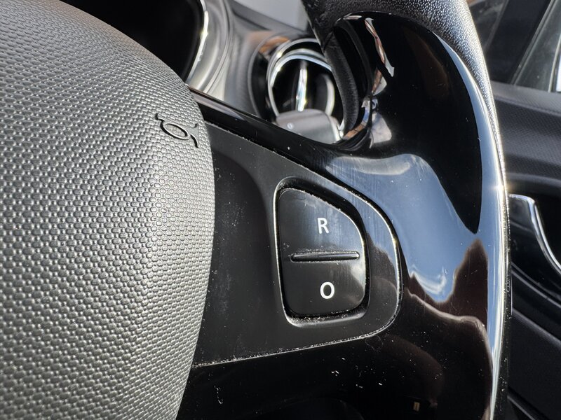 Used Renault Captur for sale - 77258505: Photo 29