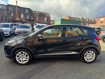 Used Renault Captur 2014 for sale - 77258505: Photo