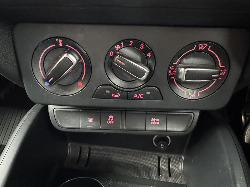 Used Audi A1 2015 for sale - 77258494: Photo 60