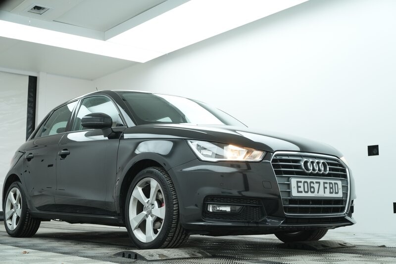 Used Audi A1 for sale - 77368300: Photo 5