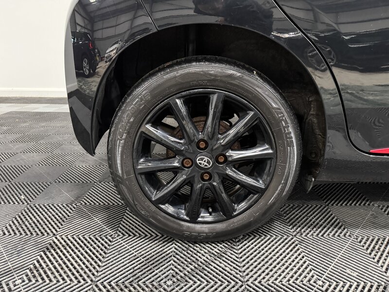 Used Toyota AYGO 2018 for sale - 77457956: Photo 12