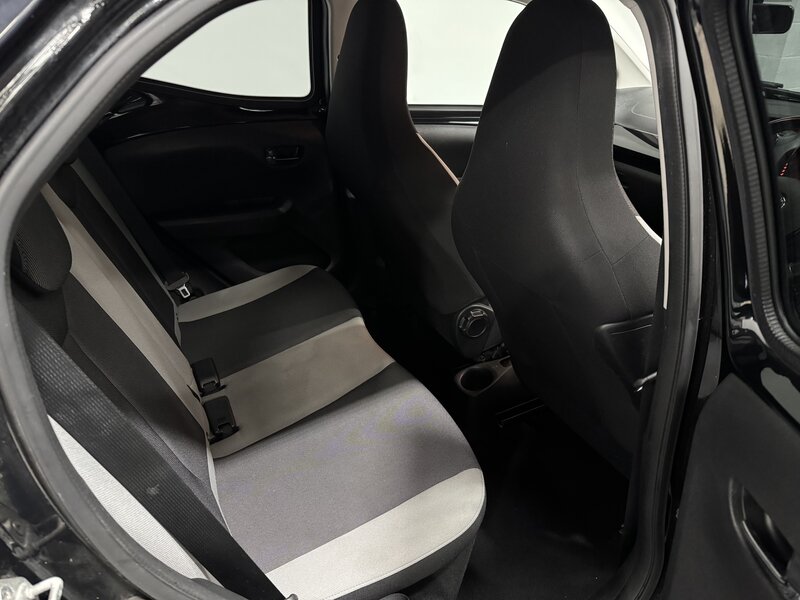 Used Toyota AYGO 2018 for sale - 77457956: Photo 14