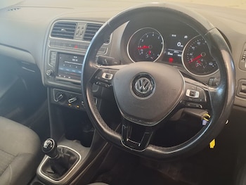 Used Volkswagen Polo 2016 for sale - 79141426: Photo