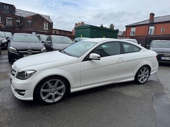 Used Mercedes-Benz C Class 2013 for sale - 77258483: Photo