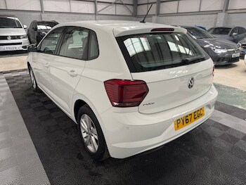Used Volkswagen Polo 2018 for sale - 77654372: Photo