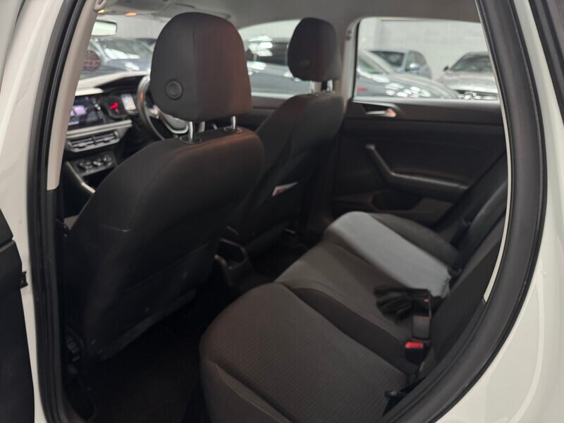 Used Volkswagen Polo 2018 for sale - 77654372: Photo 8